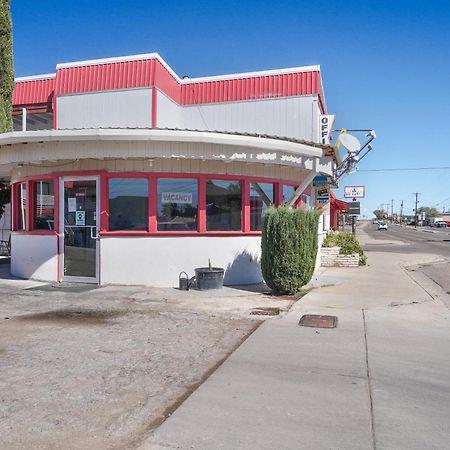 Oyo Alpine Tx Near Big Bend National Park Hotel Exterior photo