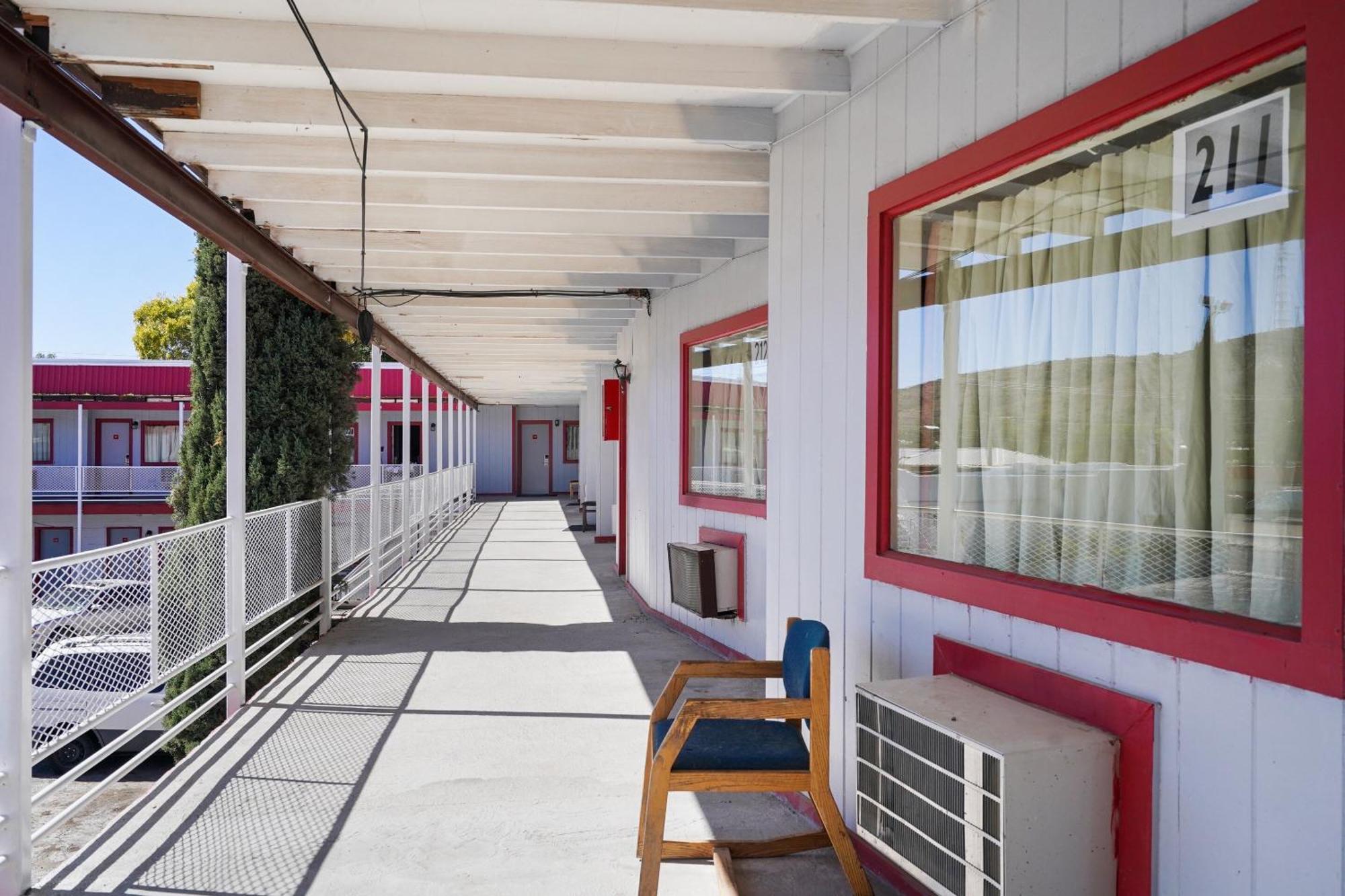 Oyo Alpine Tx Near Big Bend National Park Hotel Exterior photo